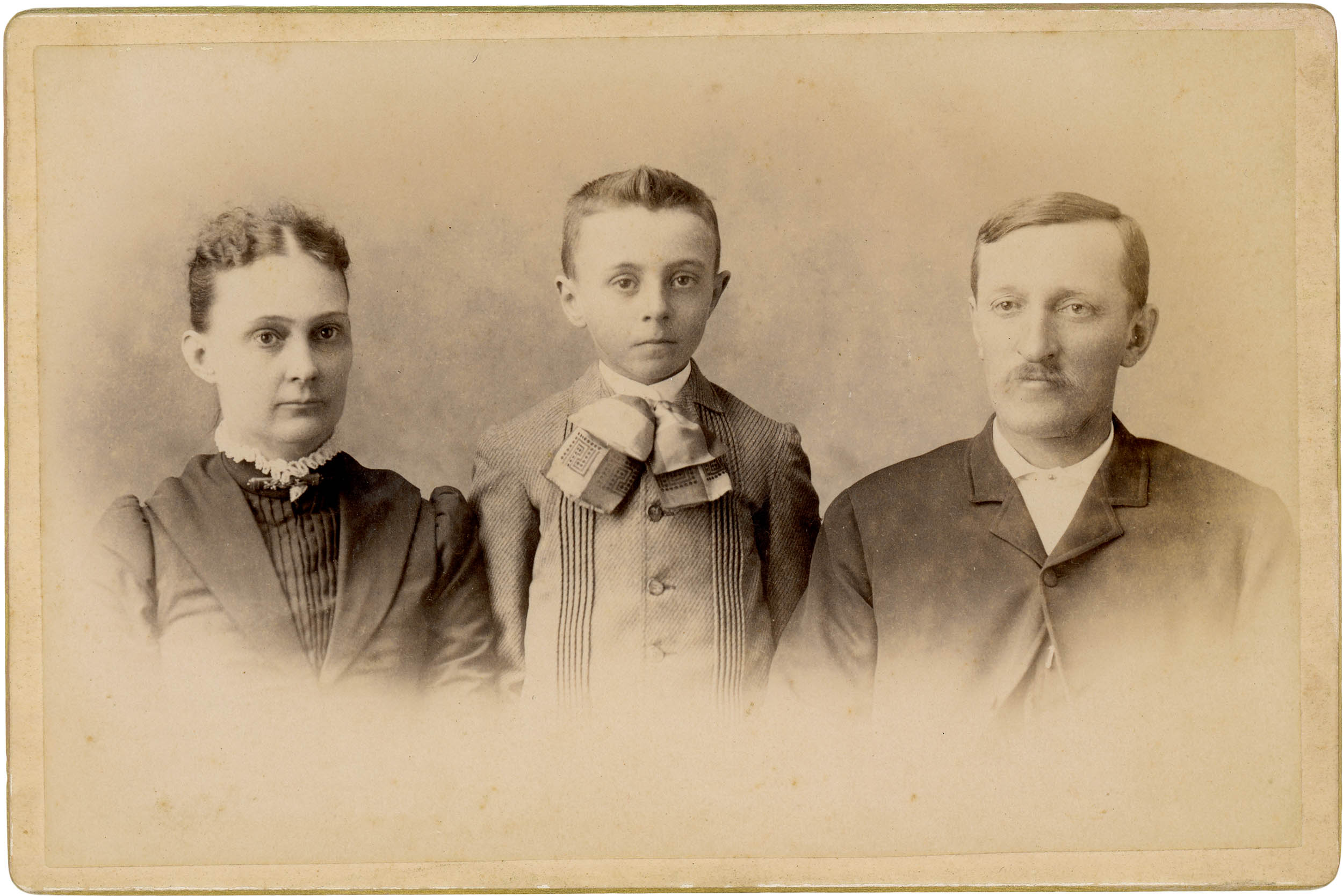 Family Portrait  THE CABINET CARD GALLERY